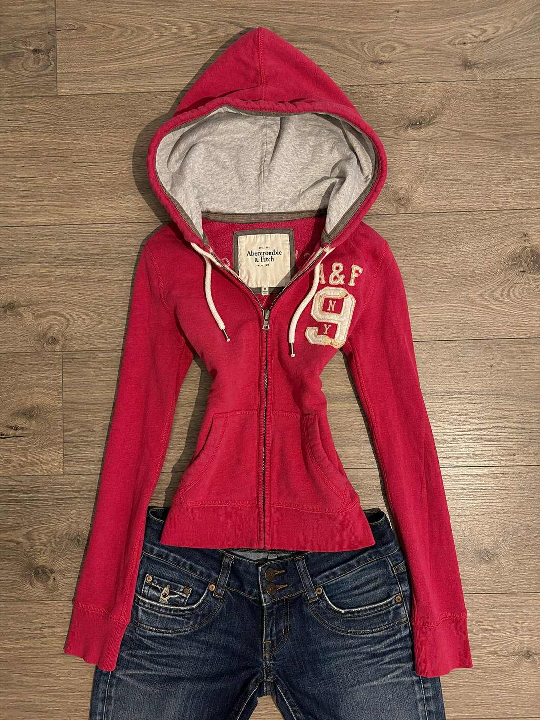 ZIP UPS →