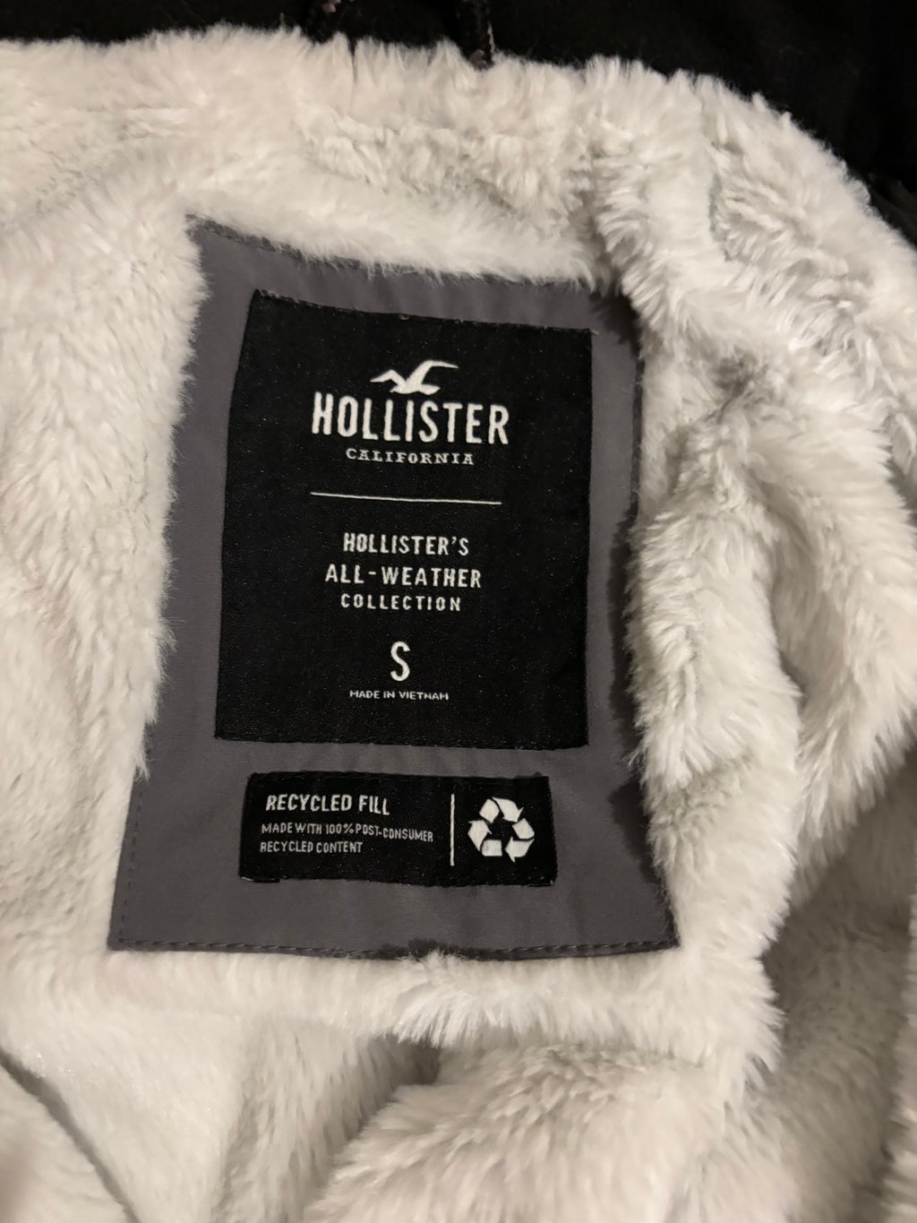 Hollister Black Faux Fur Hood Jacket – Size S