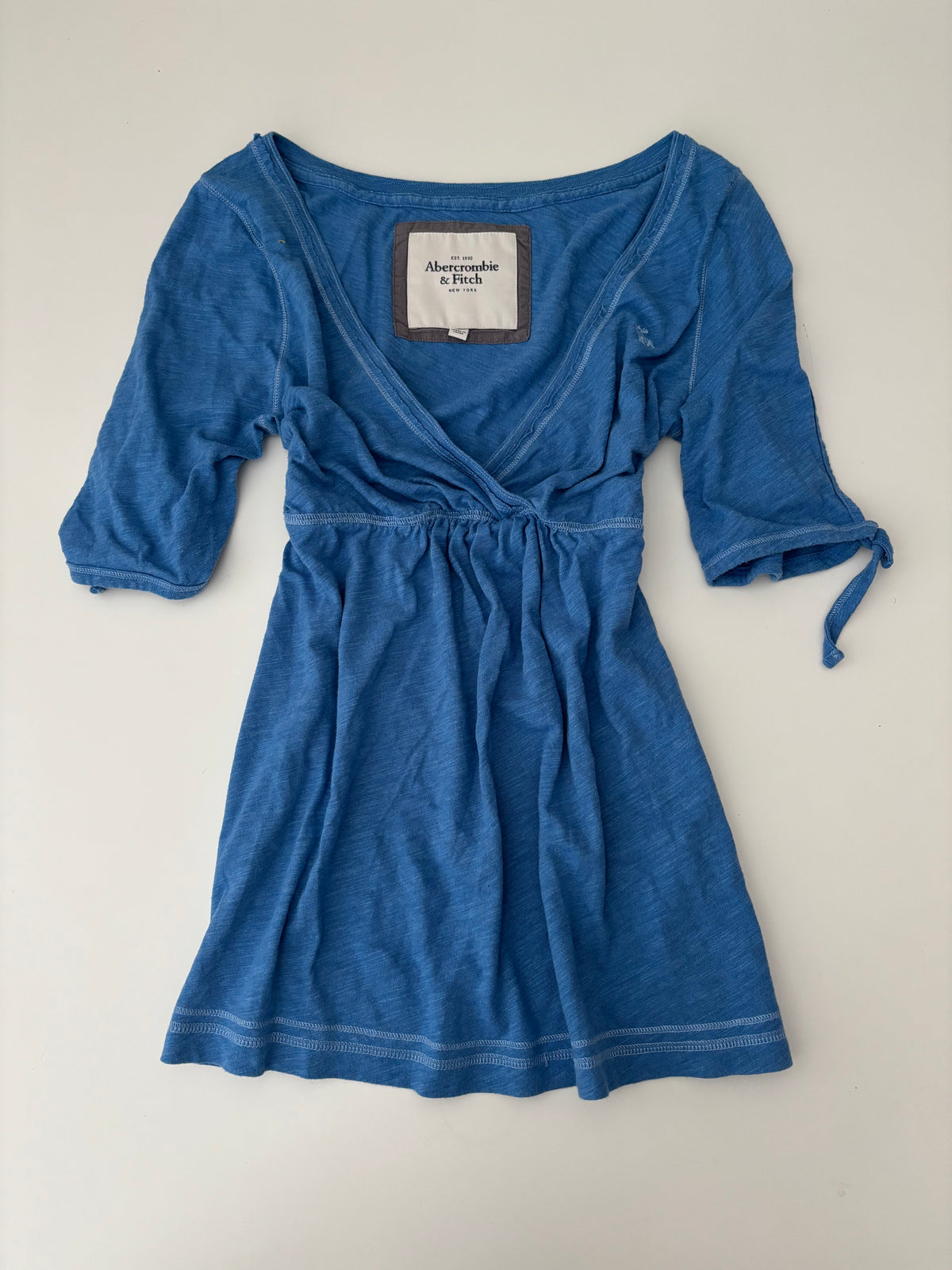 Vintage Abercrombie & Fitch Blue Wrap Top – Size M