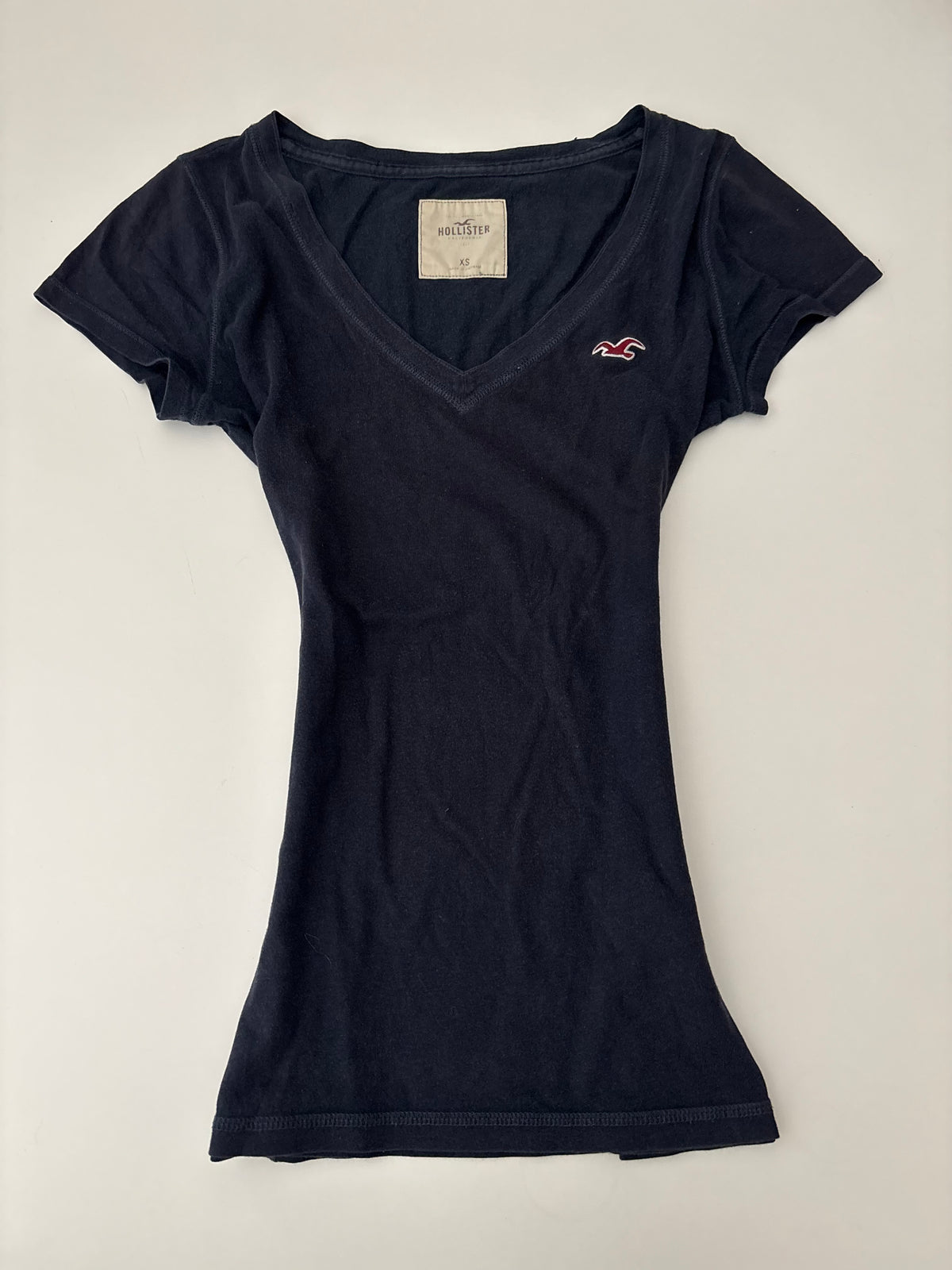Vintage Hollister Navy V-Neck T-Shirt – Size XS