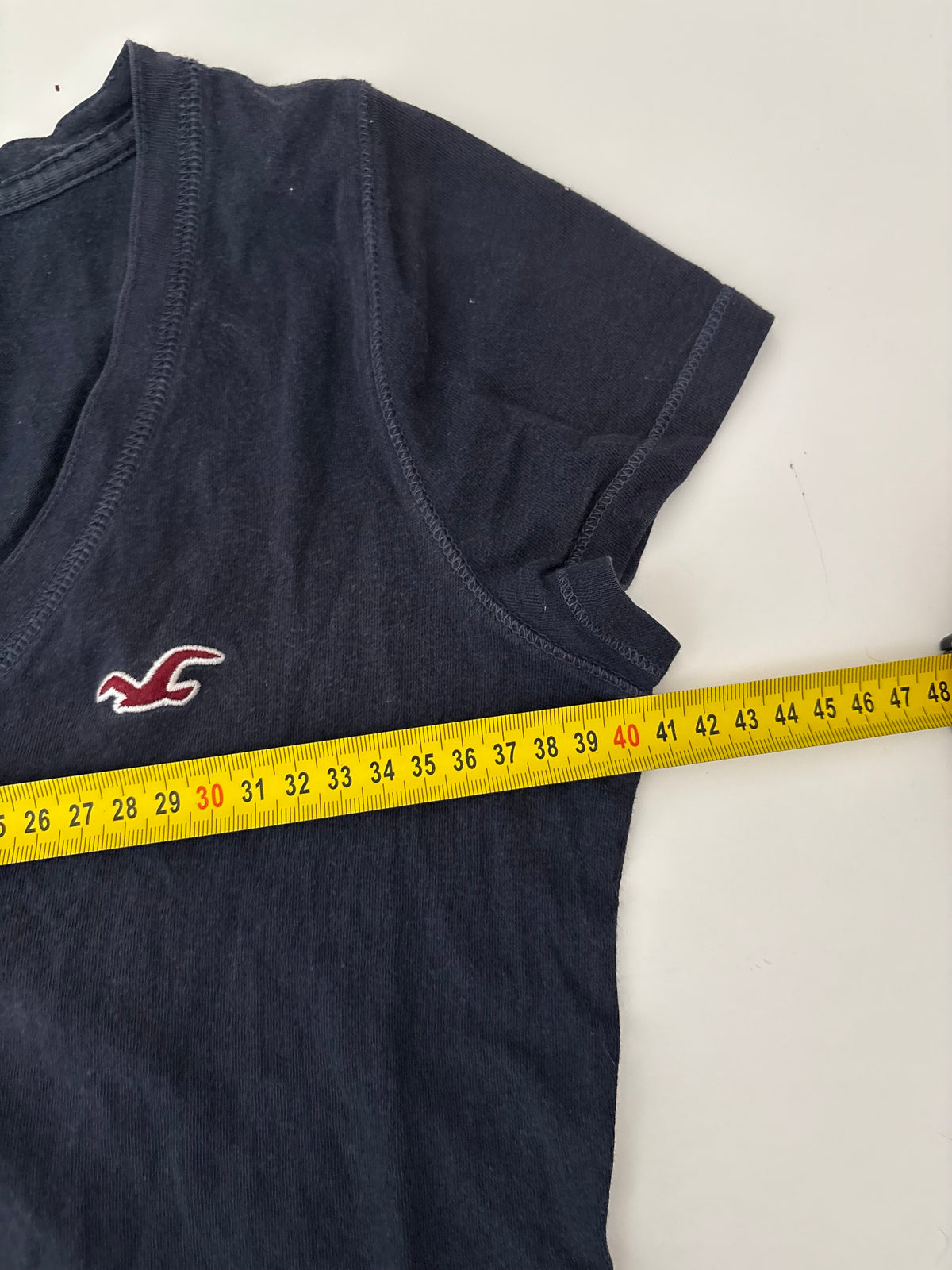 Vintage Hollister Navy V-Neck T-Shirt – Size XS