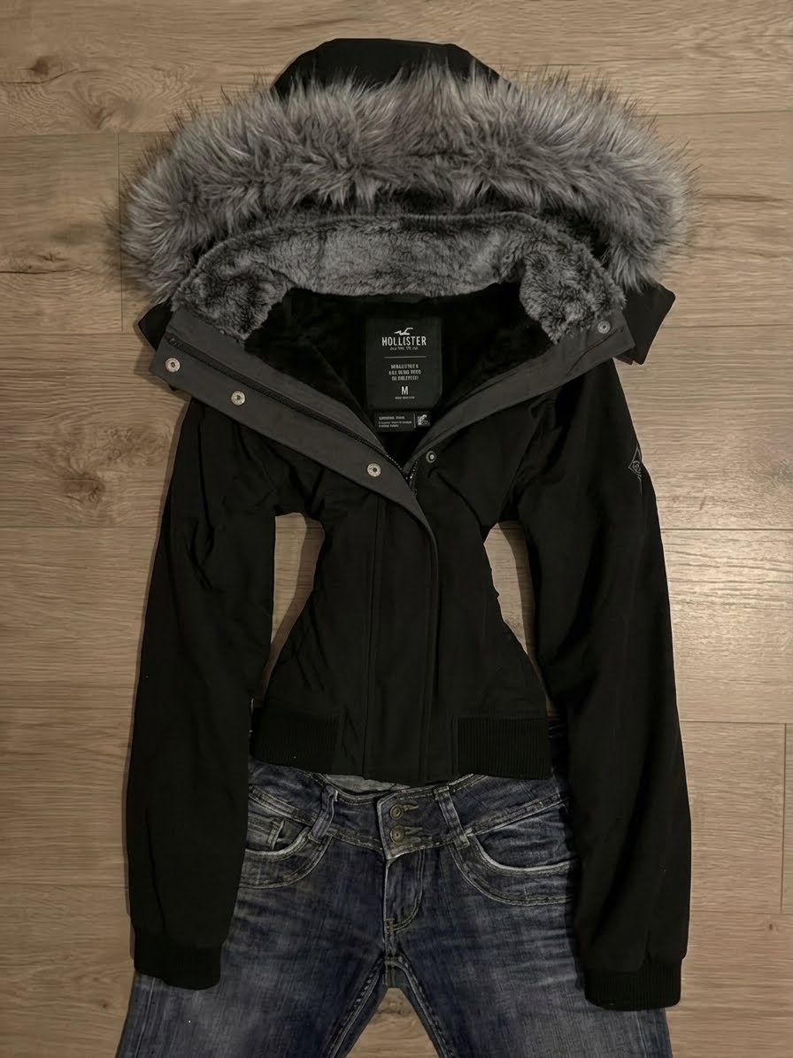 Vintage Hollister Black Faux Fur Hood Jacket – Size S & M