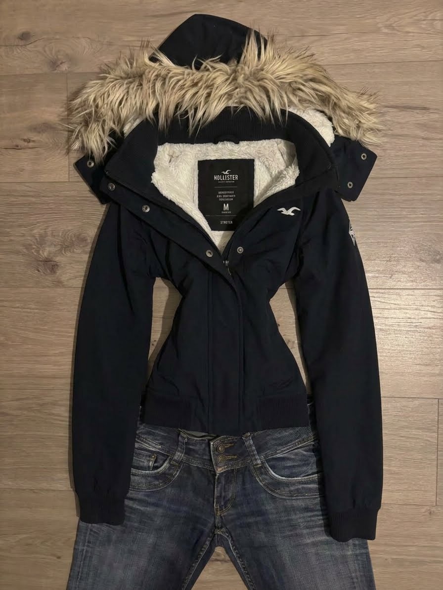 Vintage Hollister Navy Faux Fur Hood Jacket – Size S & M