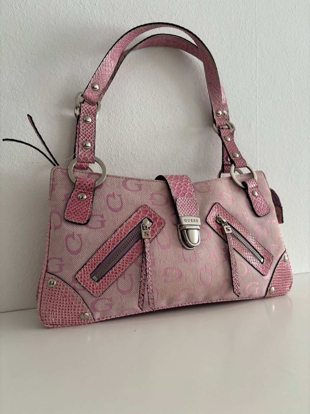 Guess bag