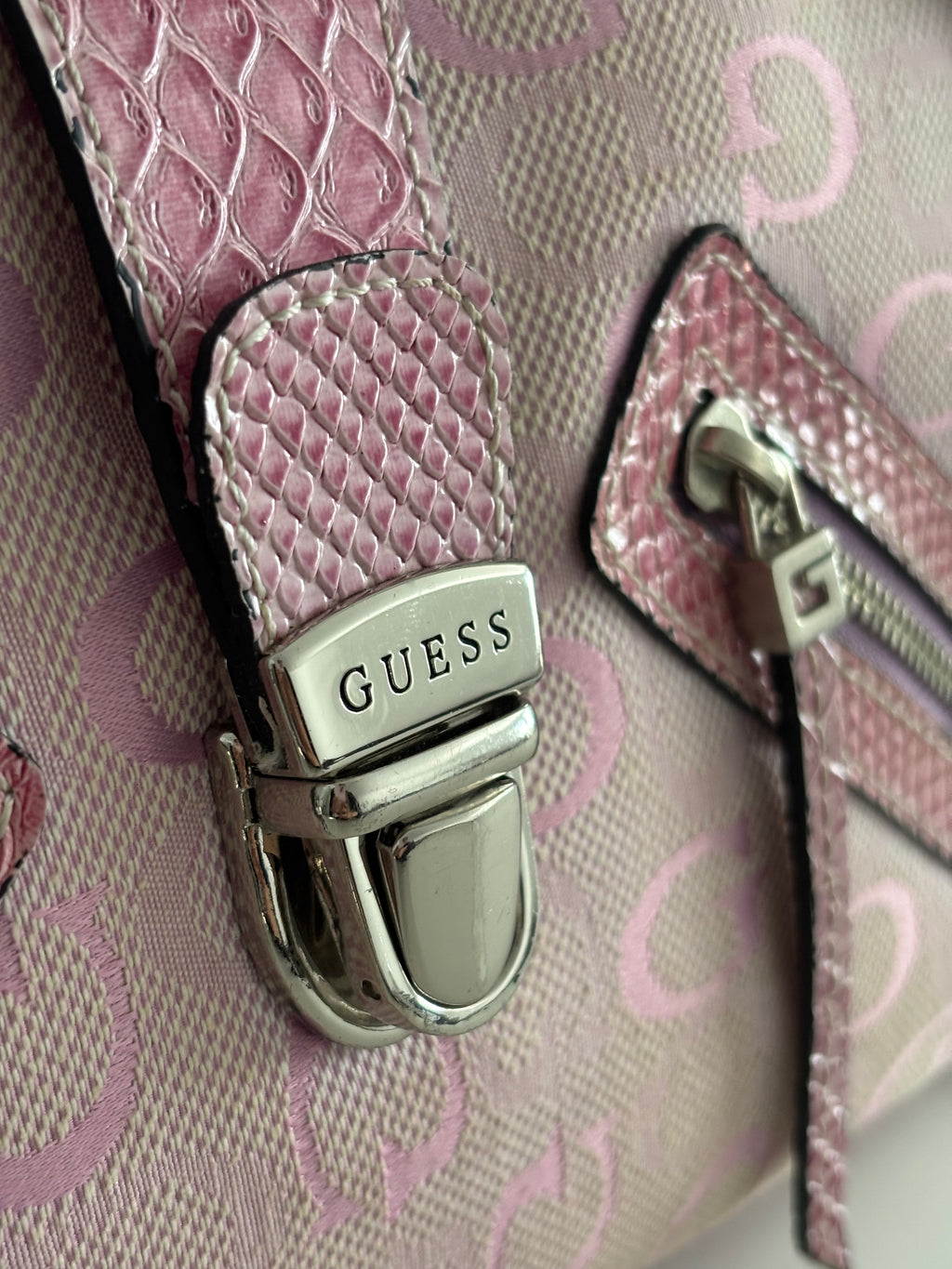 Guess bag