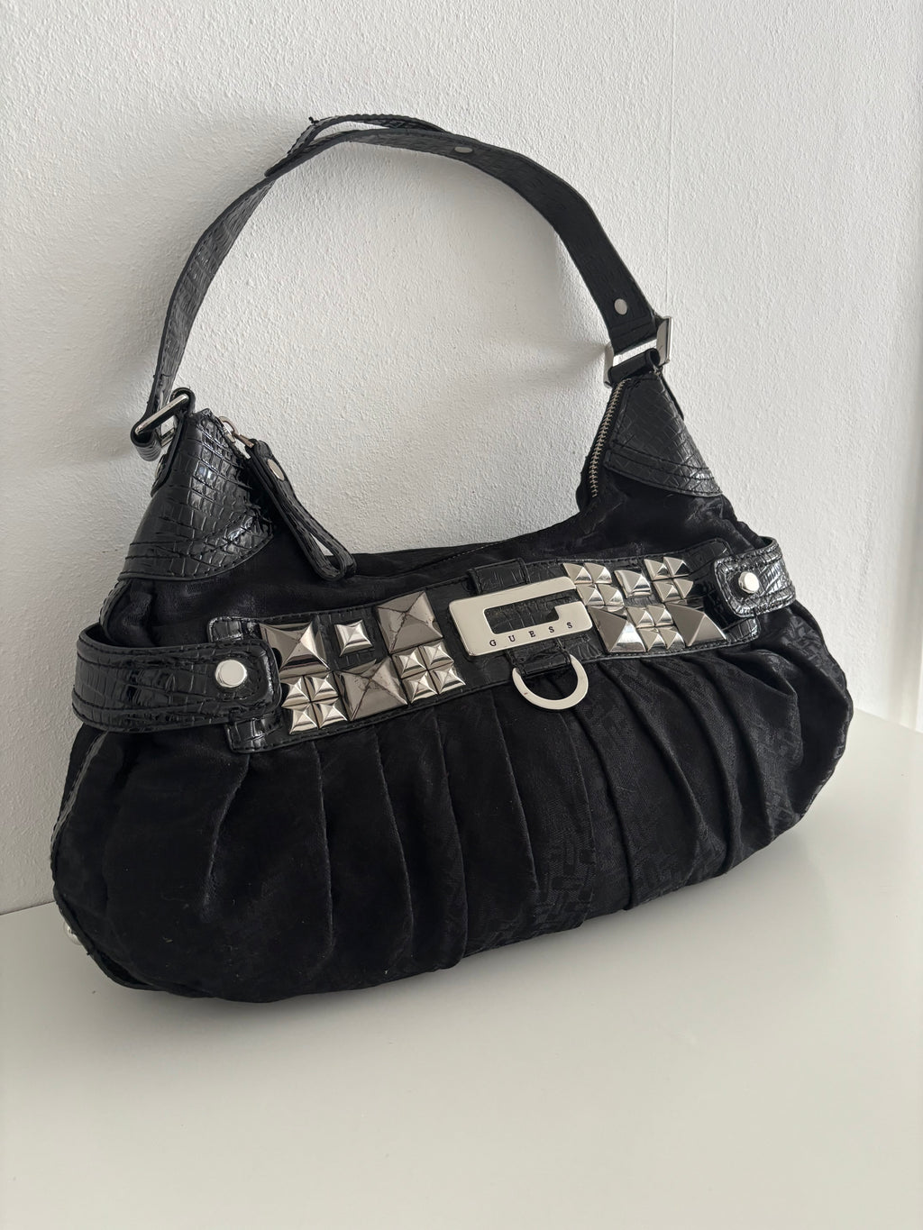 Guess bag