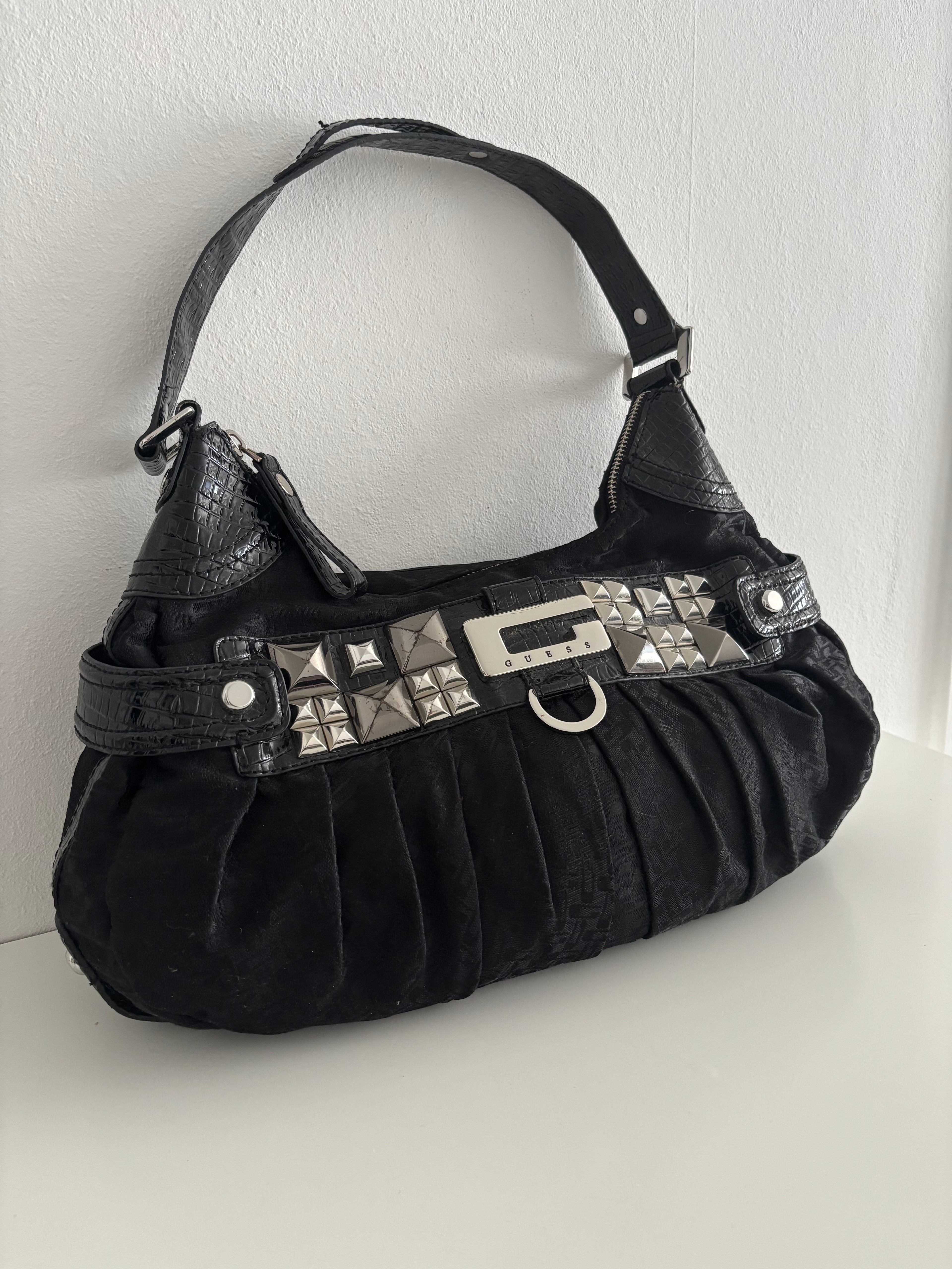 Guess bag