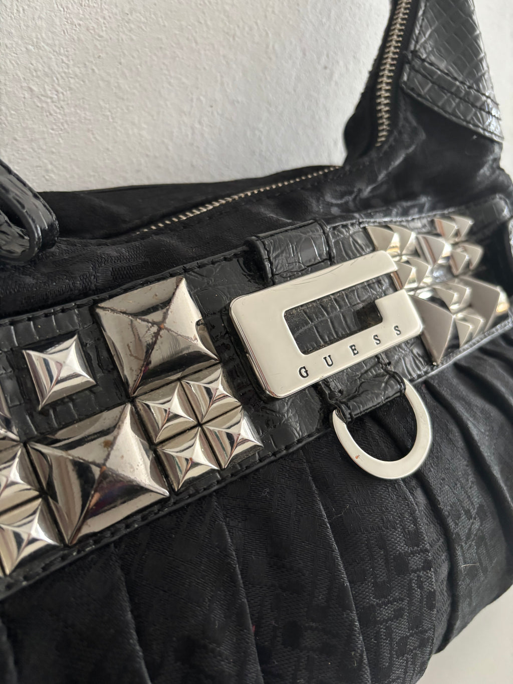 Guess bag