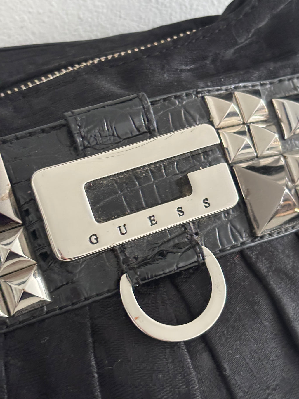 Guess bag