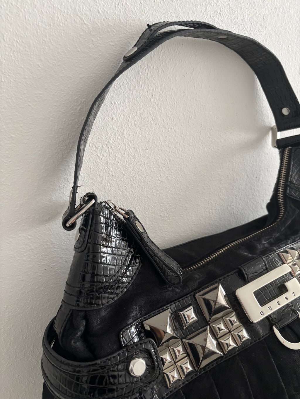 Guess bag