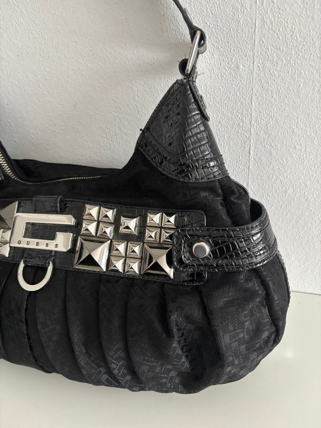 Guess bag