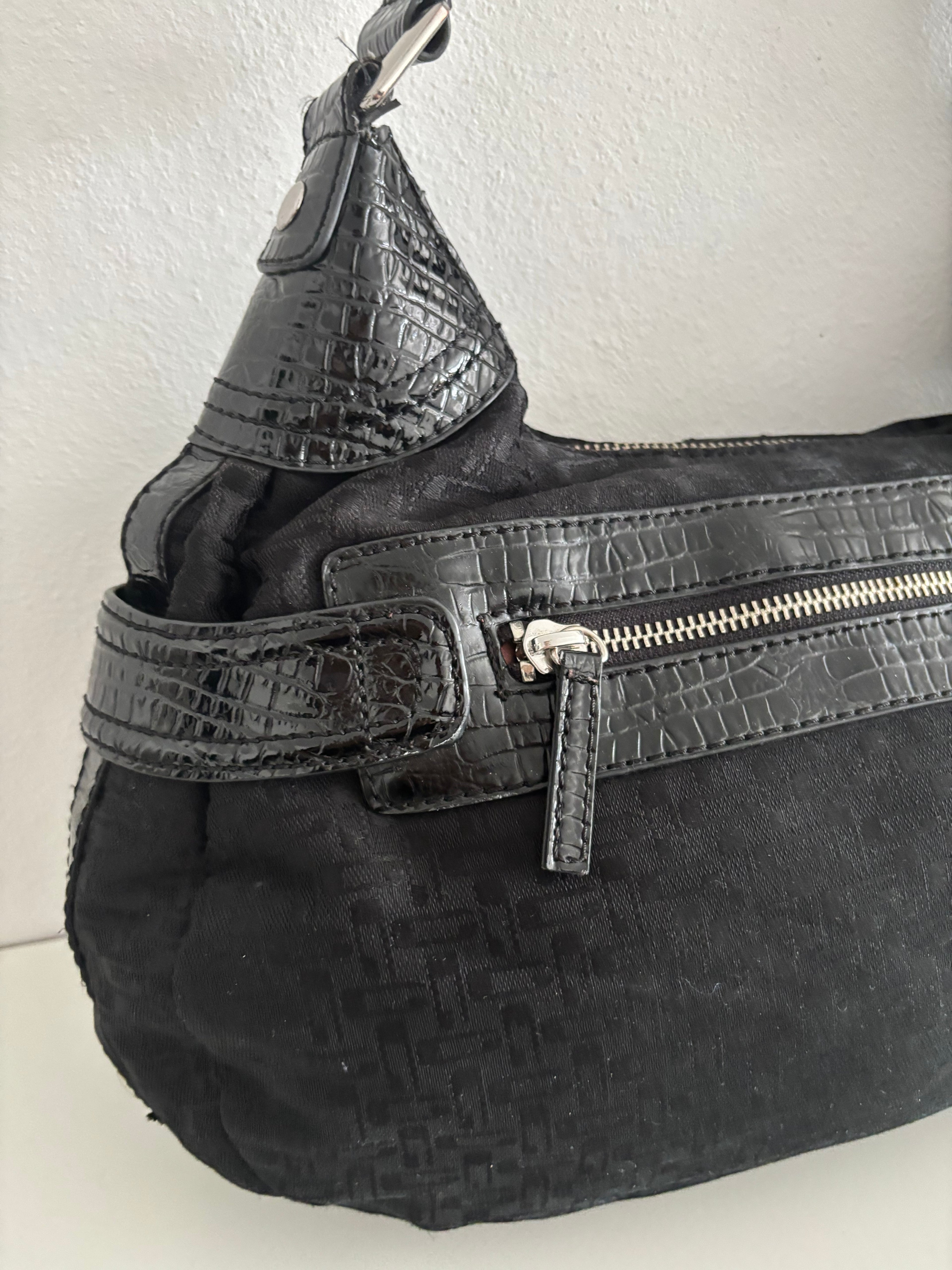 Guess bag