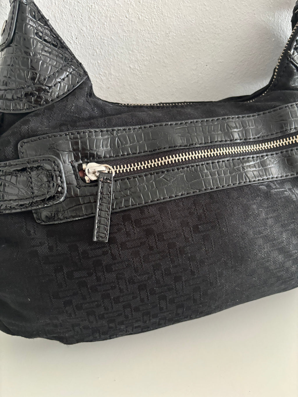 Guess bag