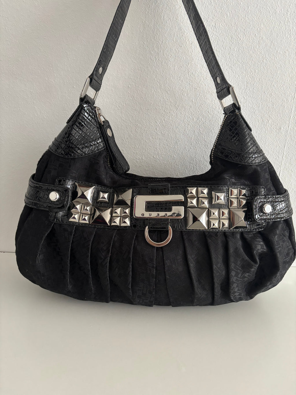 Guess bag