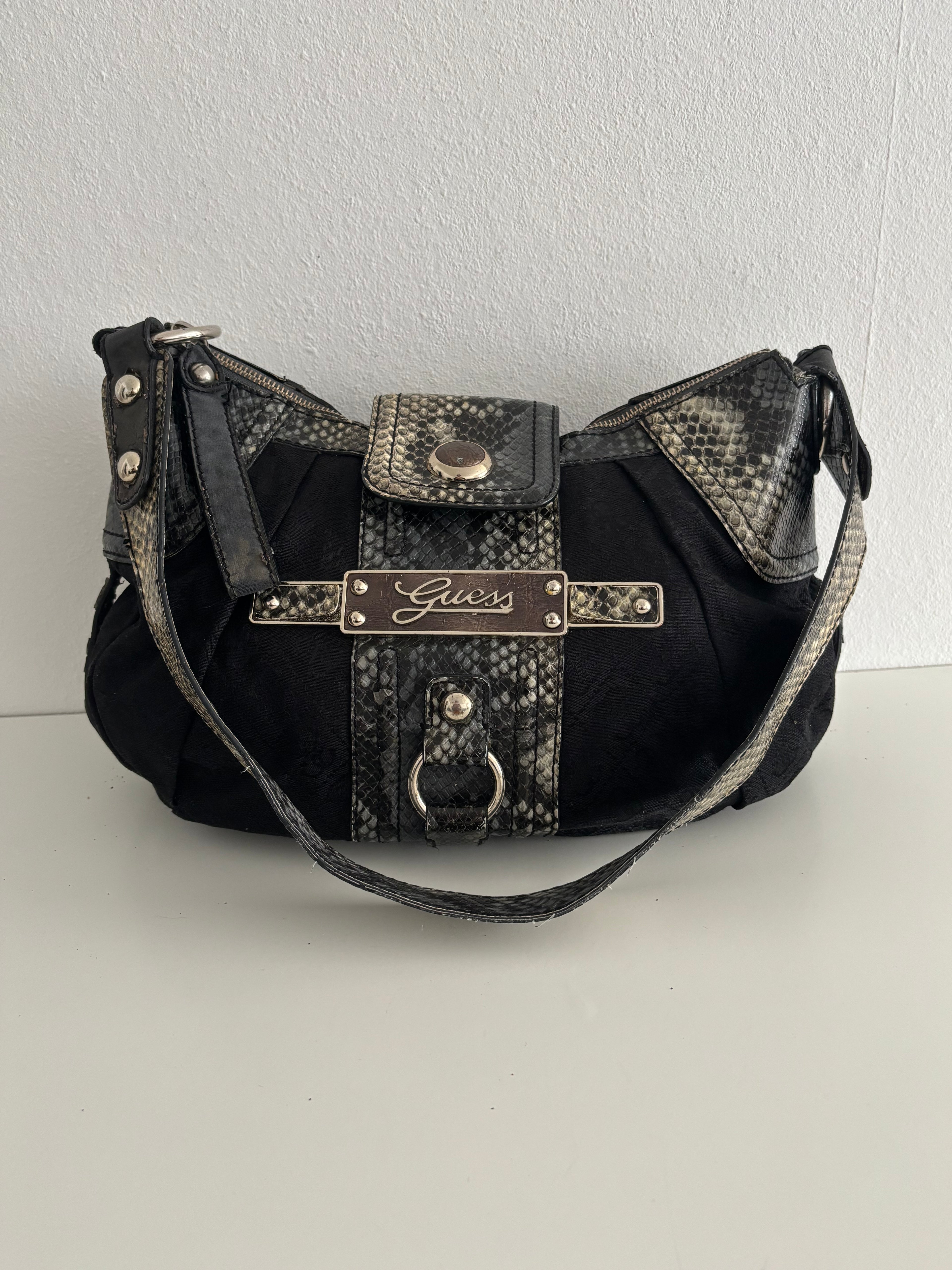 Guess bag
