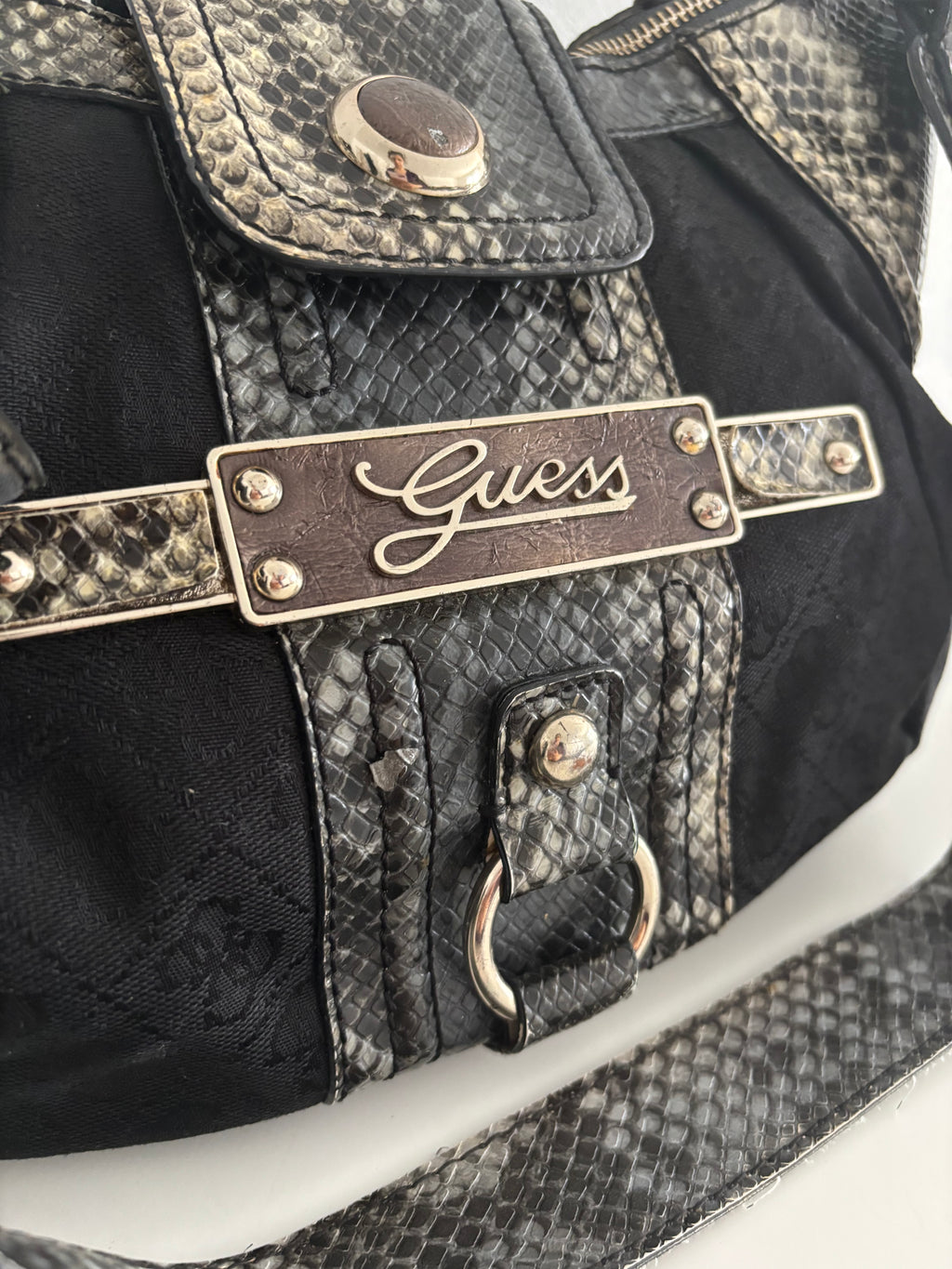 Guess bag