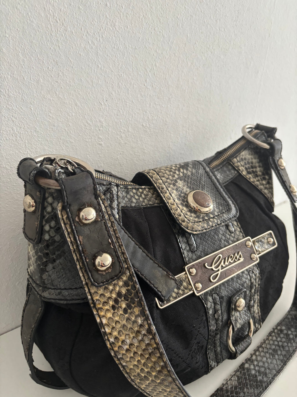 Guess bag