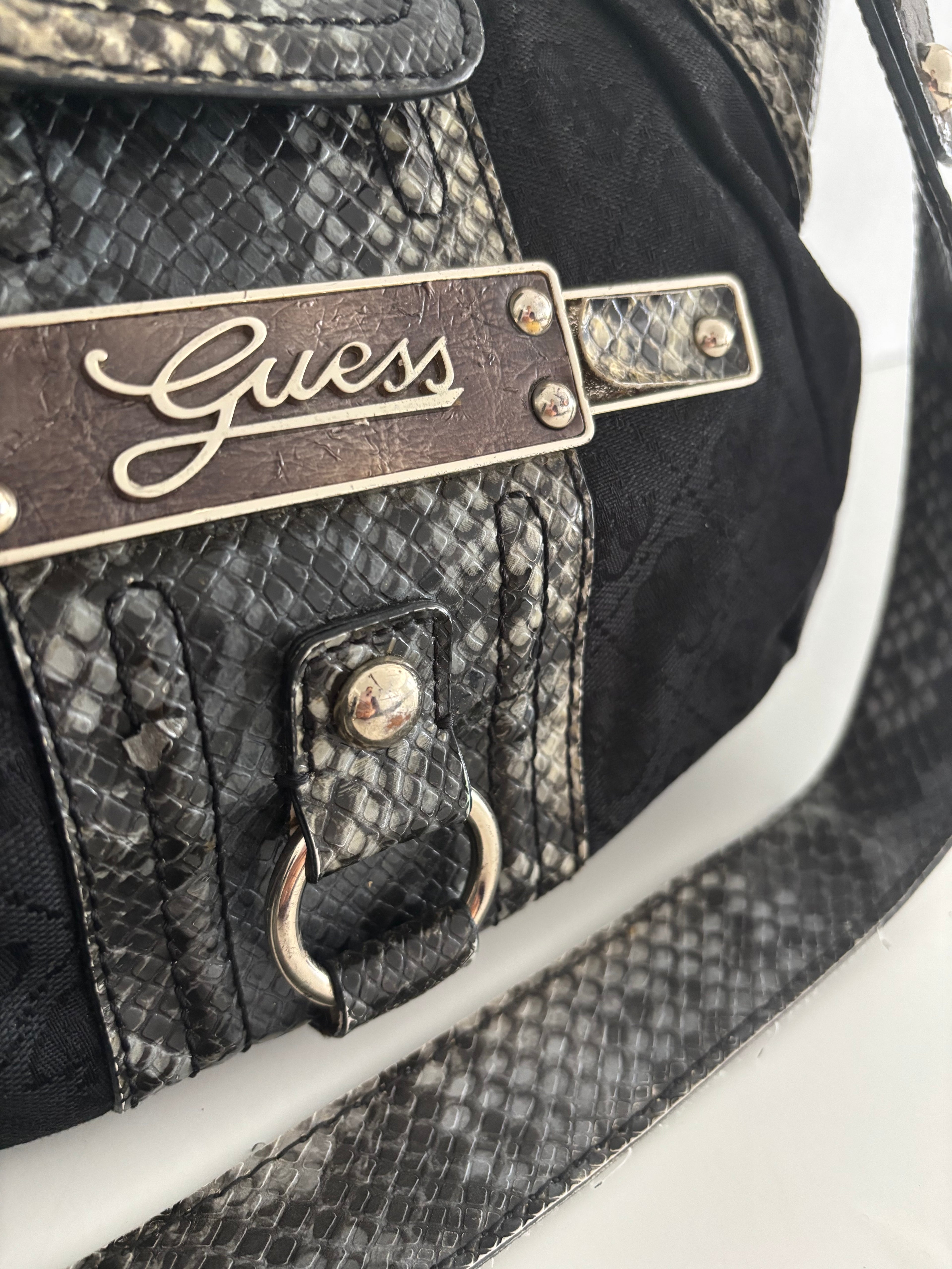 Guess bag