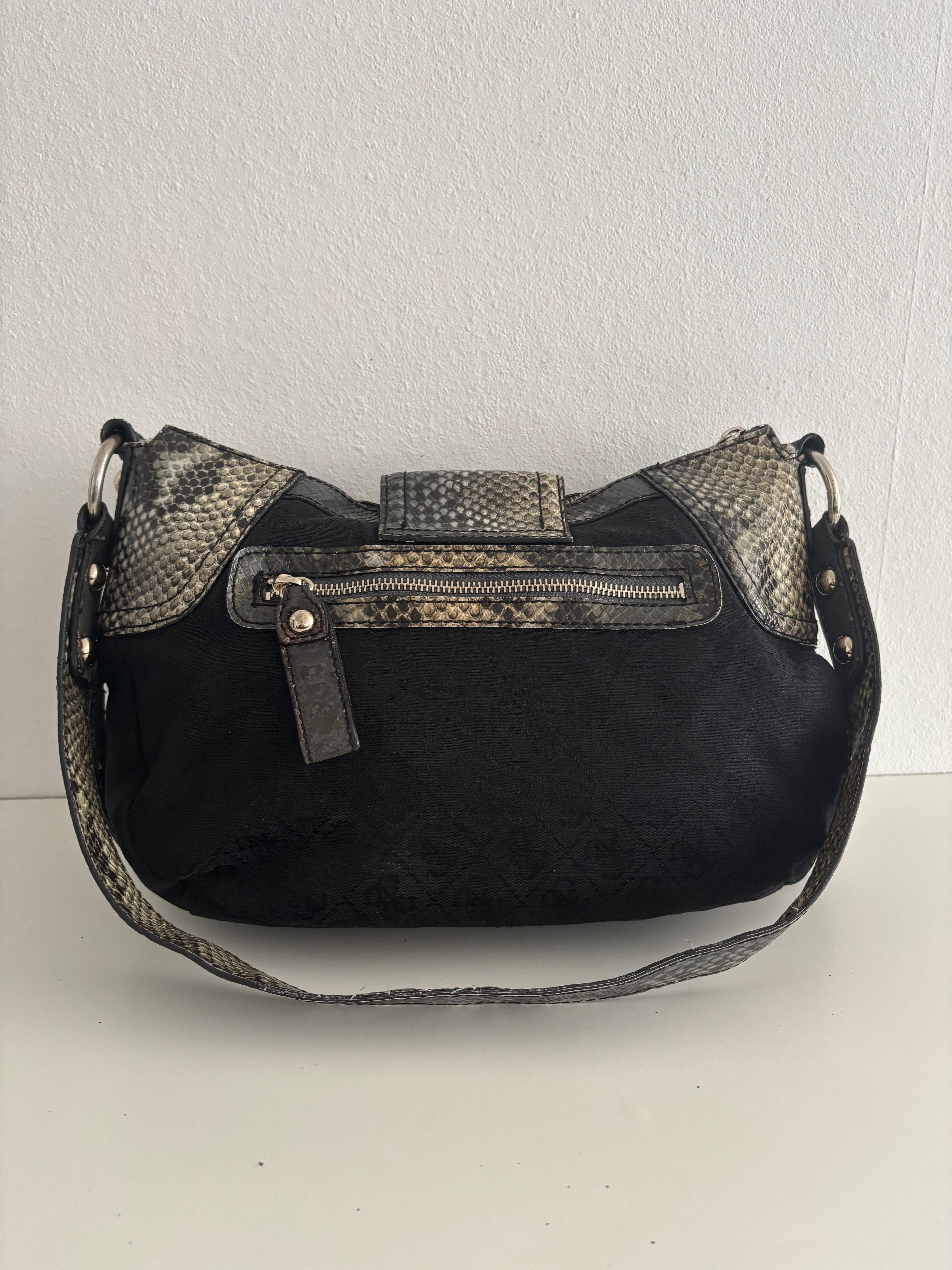 Guess bag