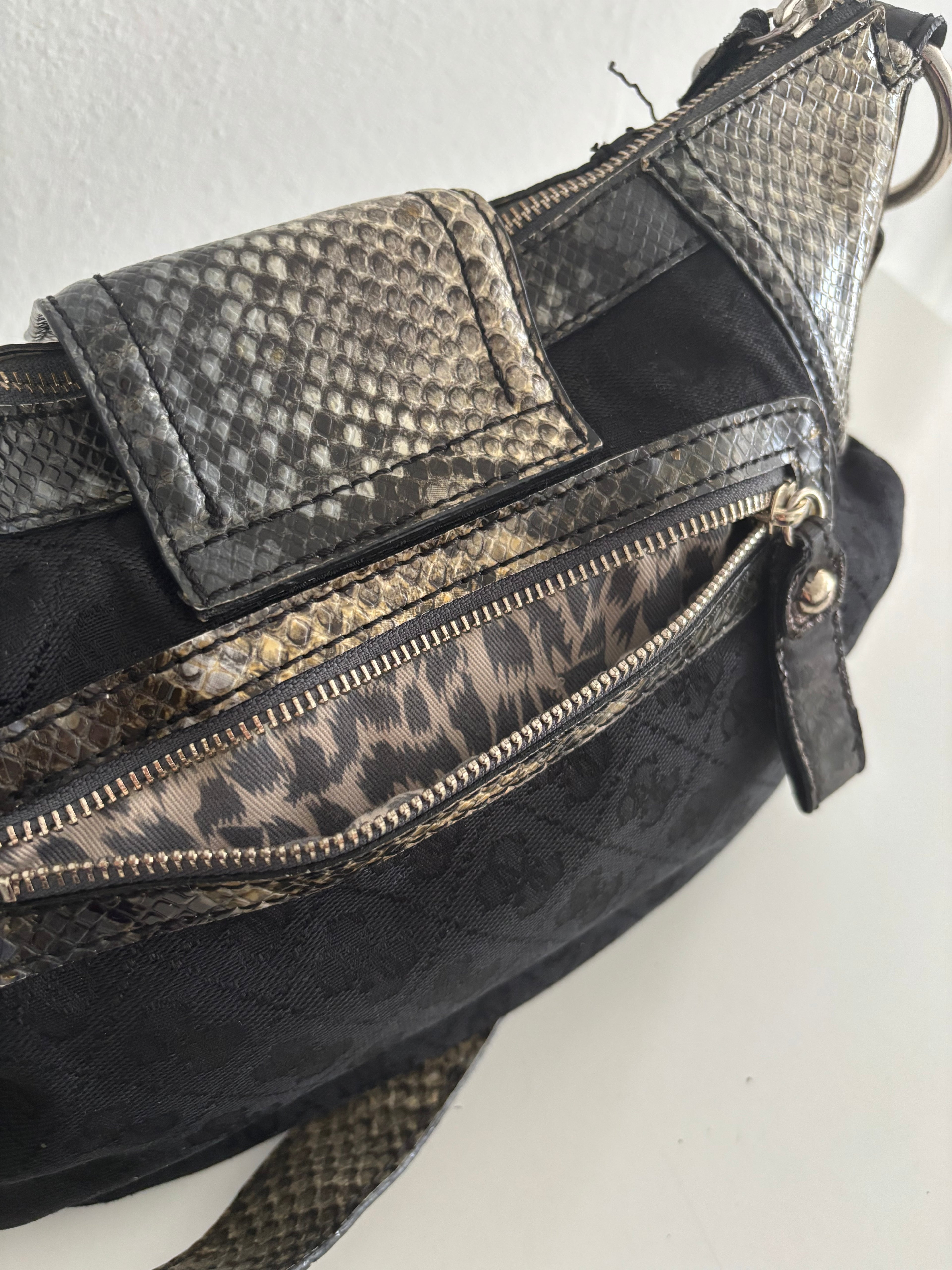 Guess bag