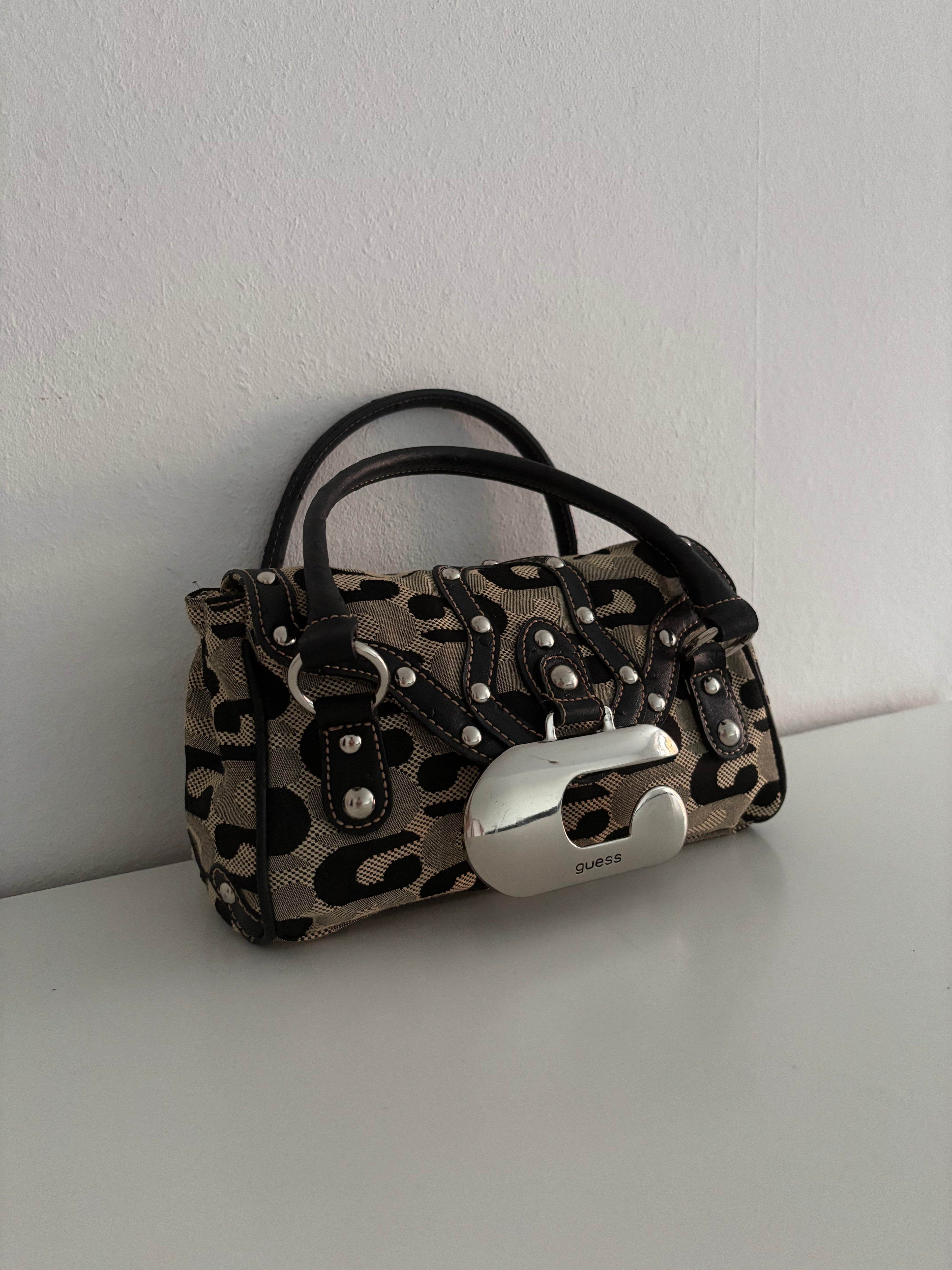 Guess bag