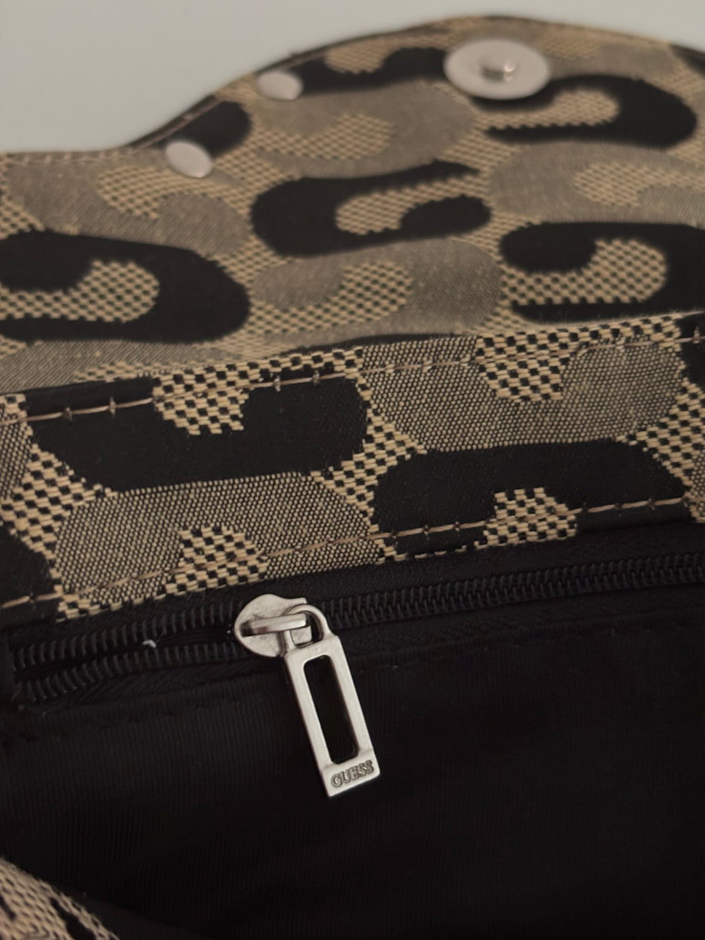 Guess bag