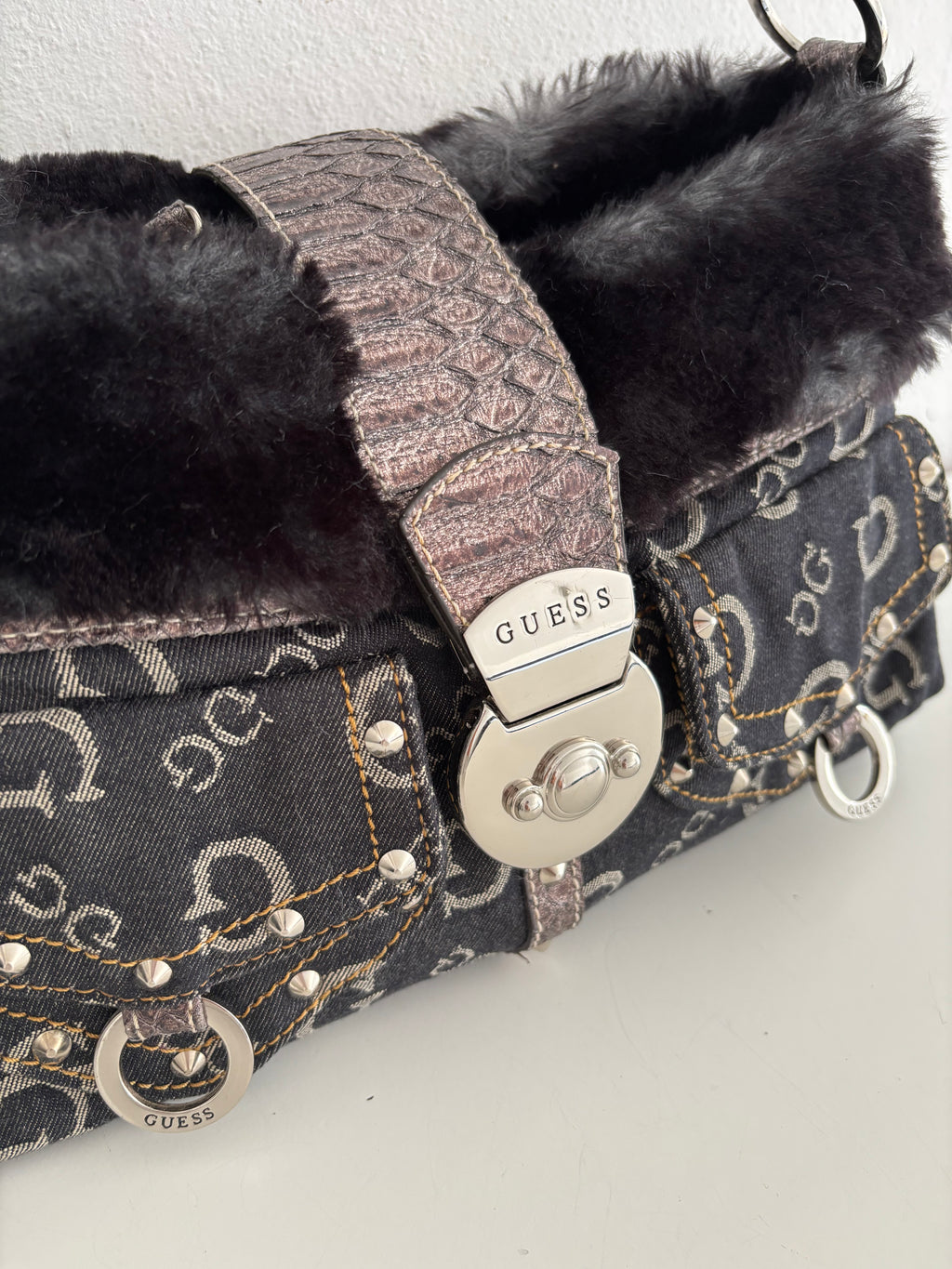 Guess Bag