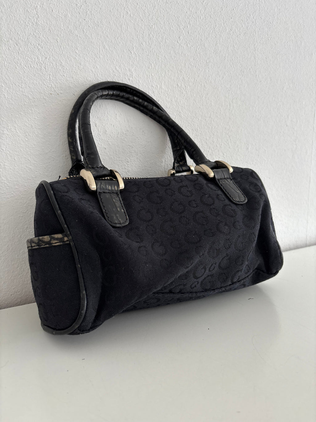 Guess bag