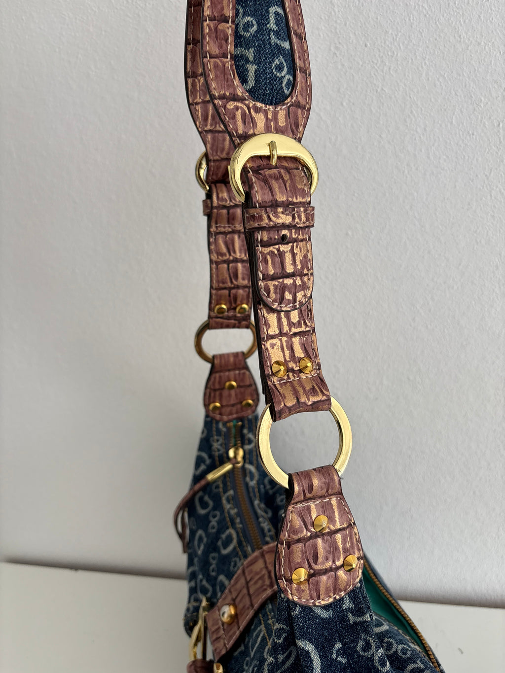Guess bag