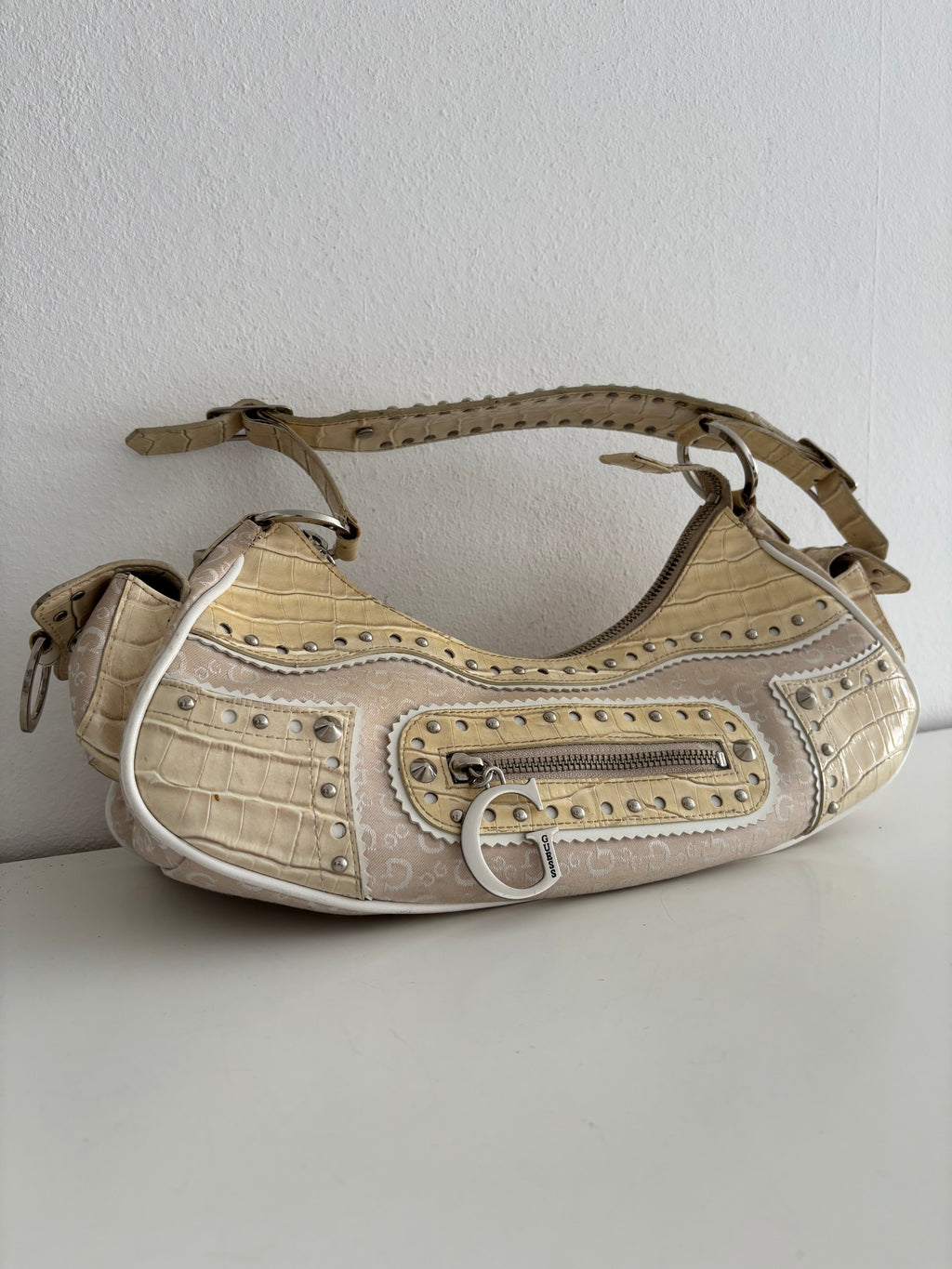 Guess bag