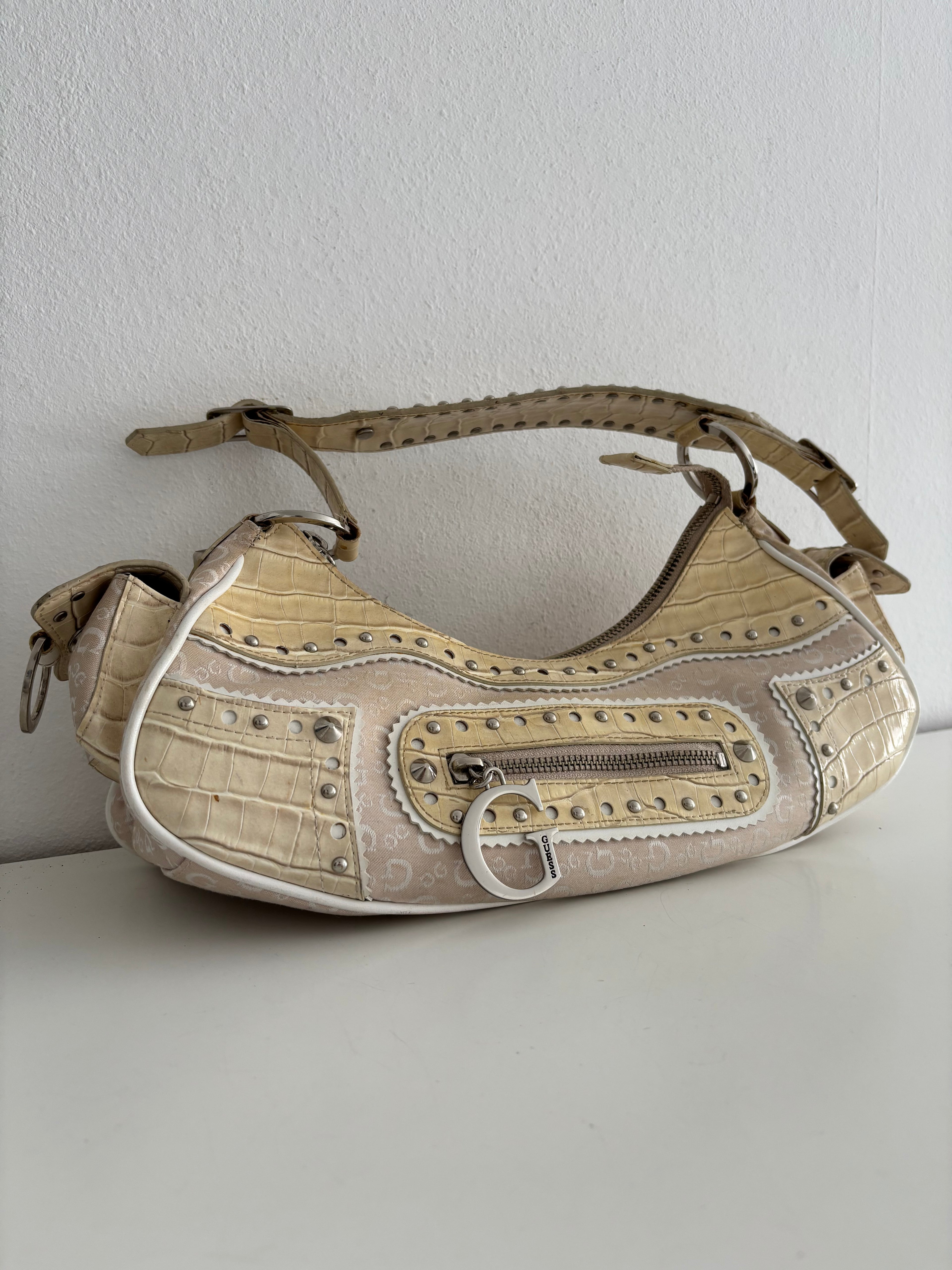 Guess bag