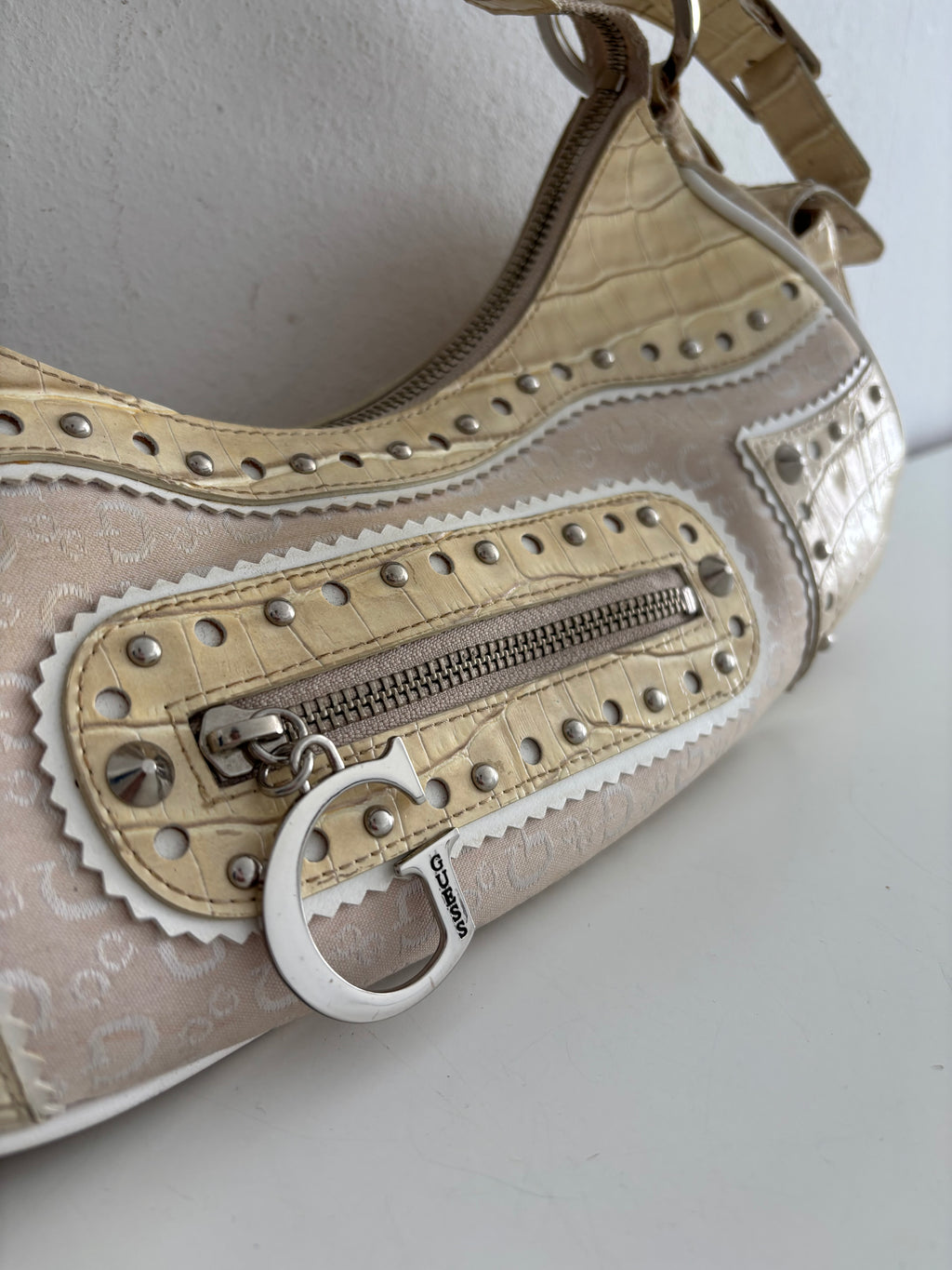 Guess bag
