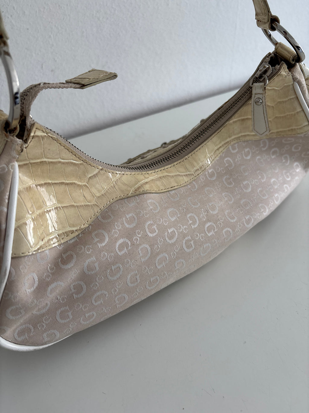 Guess bag