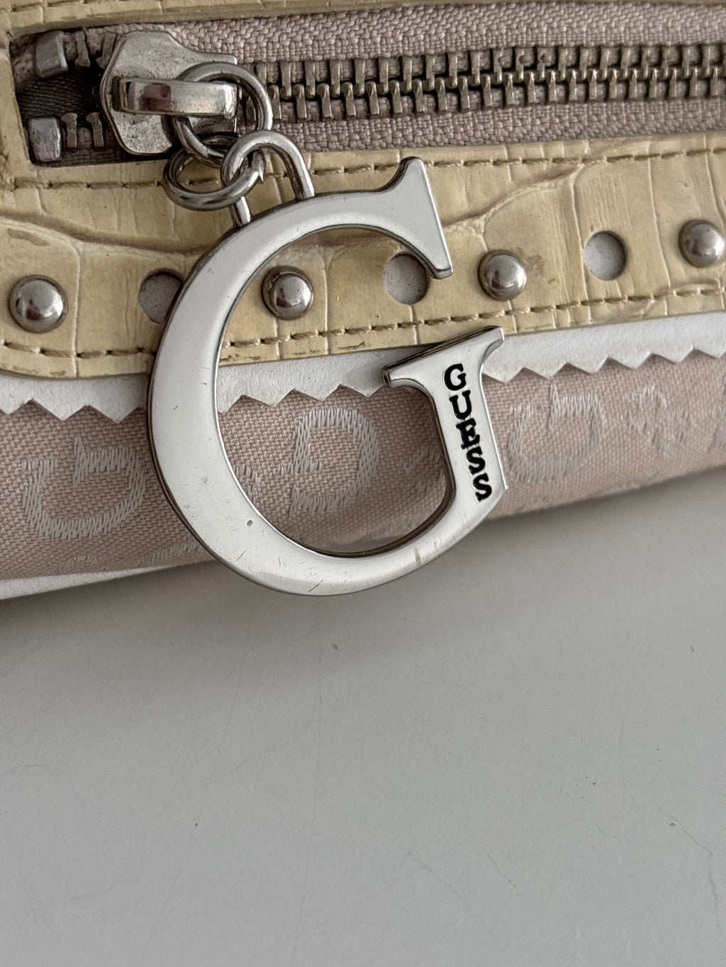 Guess bag