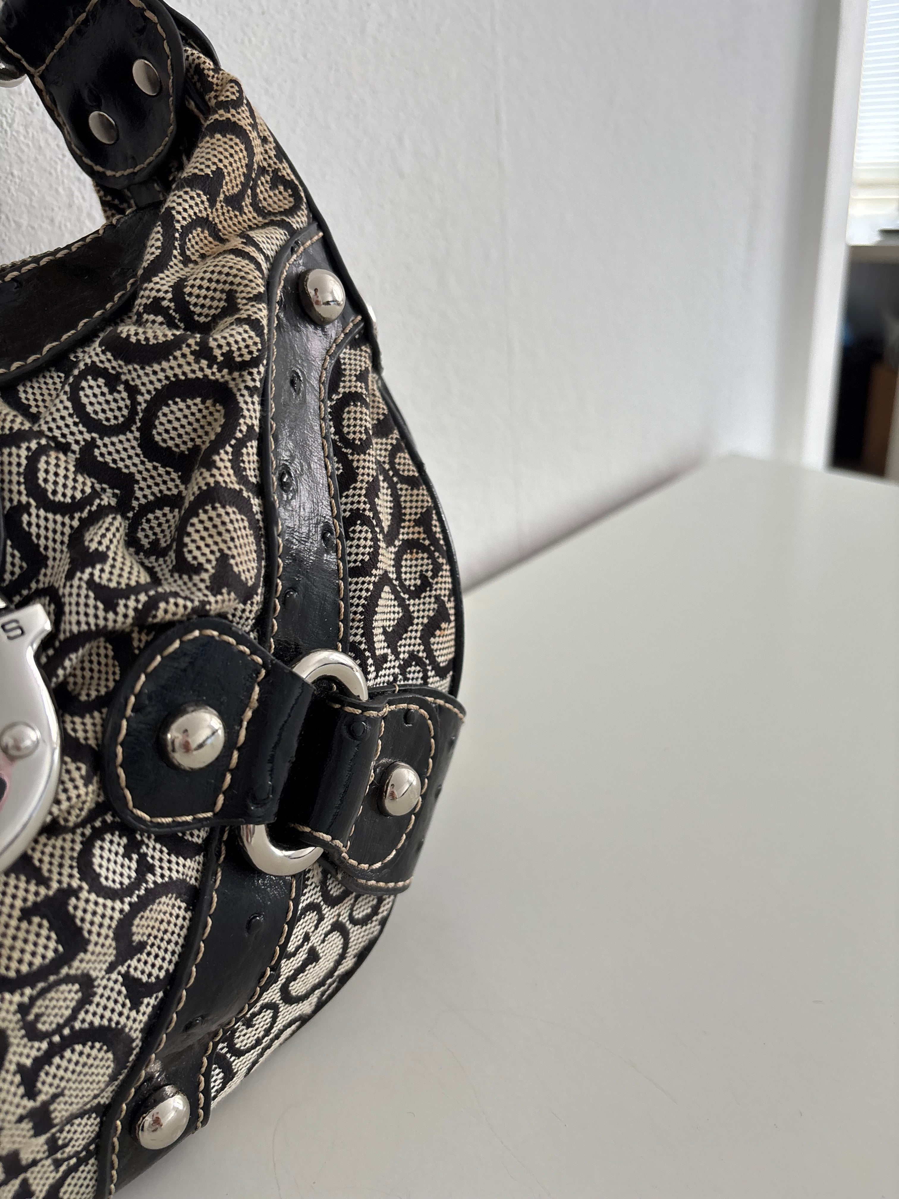 Guess bag