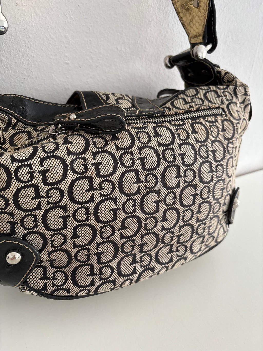 Guess bag