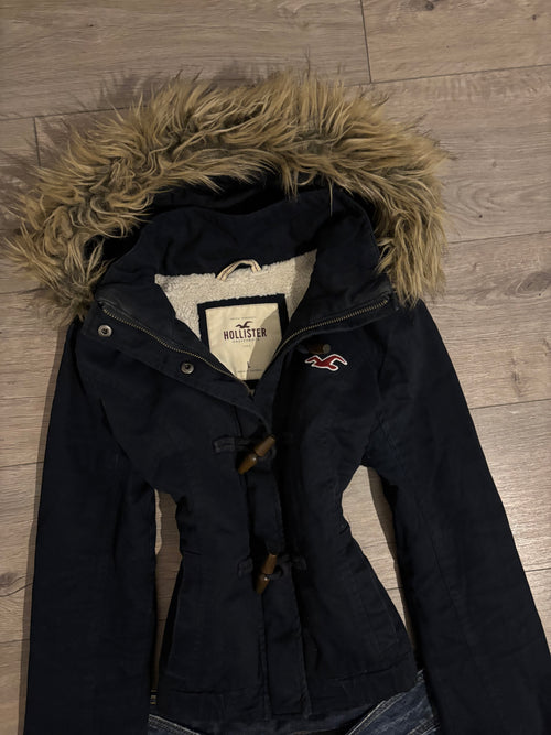 2010s Hollister Navy Faux Fur Jacket – Size S