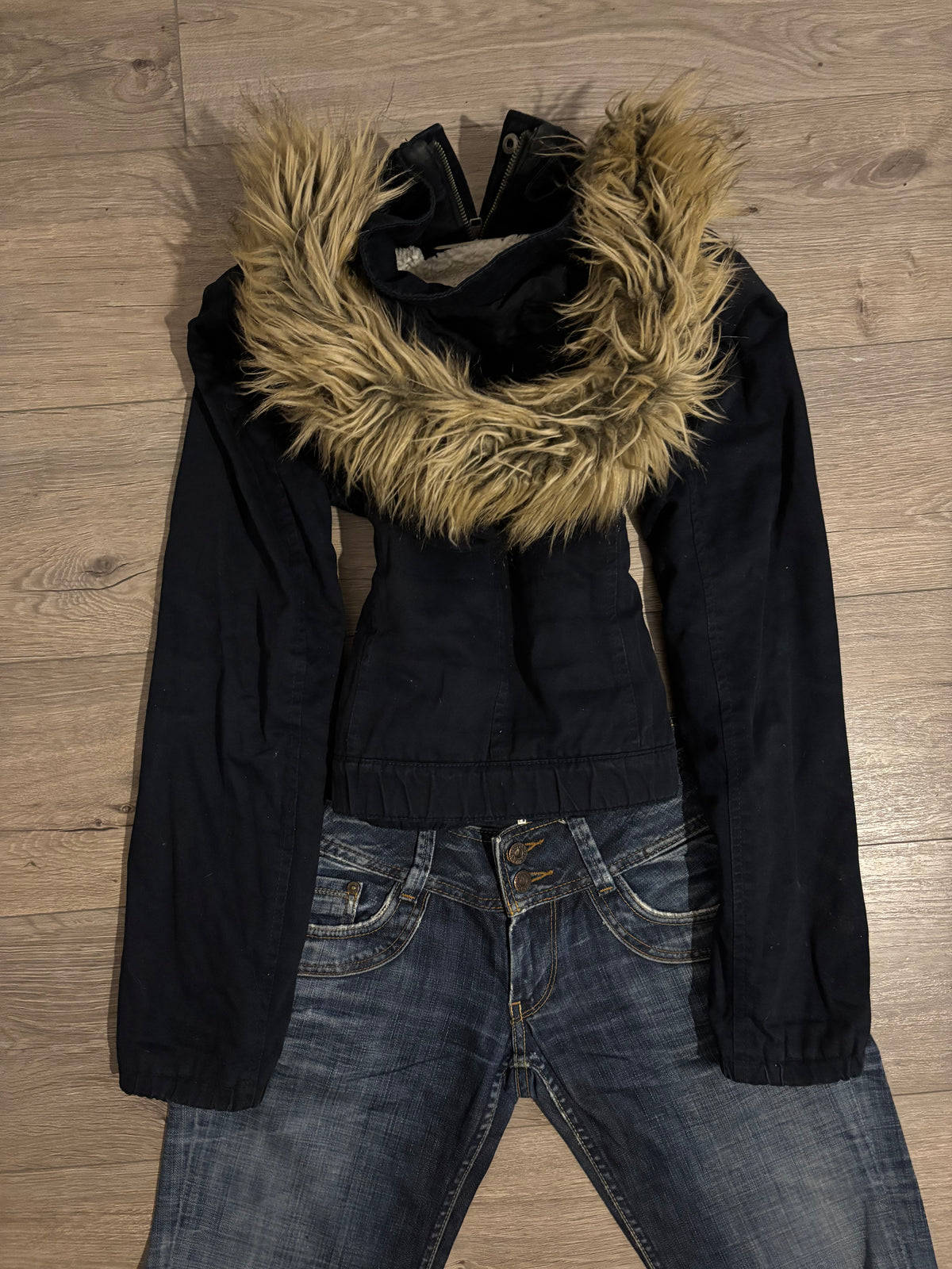 2010s Hollister Navy Faux Fur Jacket – Size XS-S