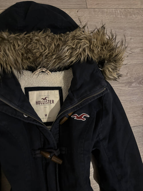 2010s Hollister Navy Faux Fur Jacket – Size XS-S