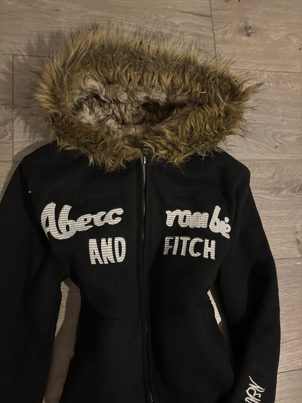 Vintage Abercrombie & Fitch Black Faux Fur Hood Zip Up – Size XS