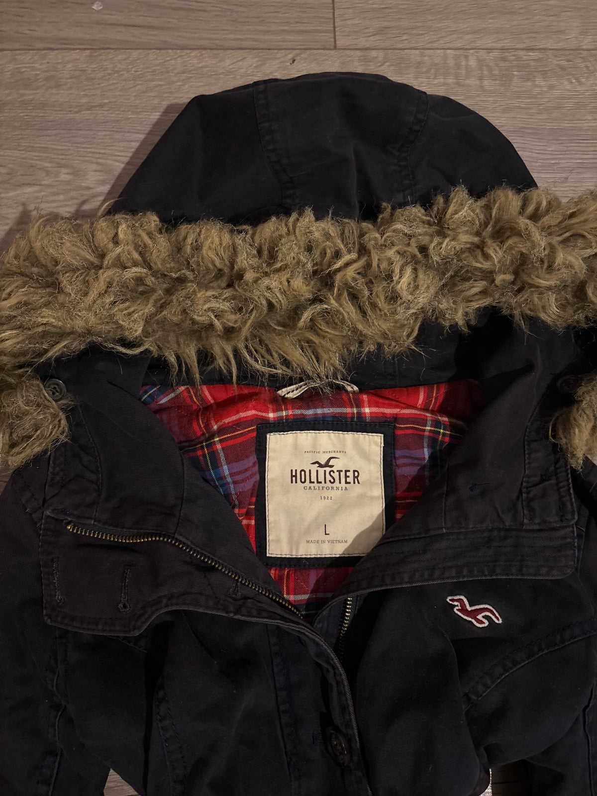 2000s Hollister Black Parka (Back String Detail) – Size M