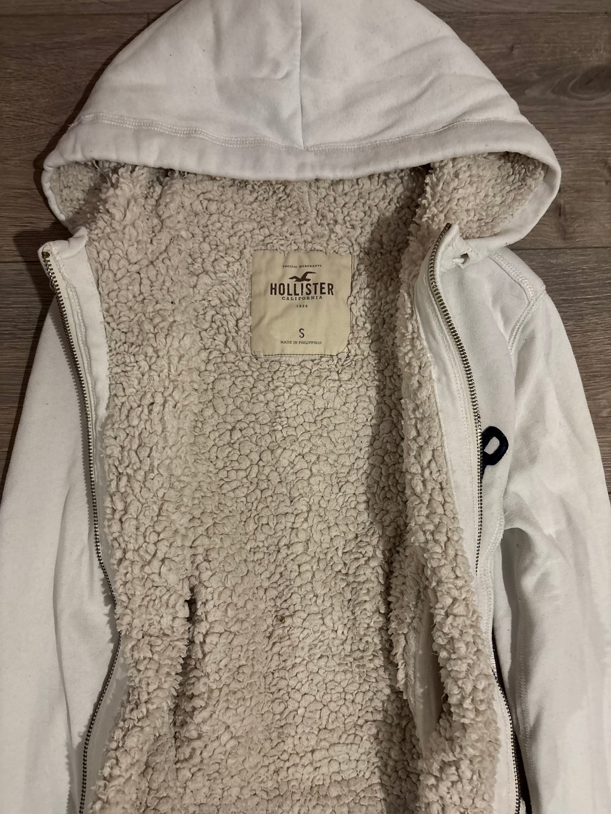 Vintage Hollister Cream Faux Fur Lined Zip Up – Size S