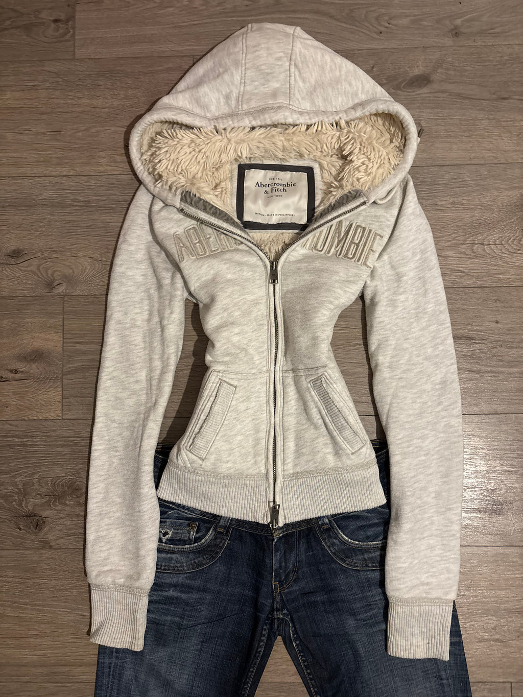 Vintage Abercrombie & Fitch Grey Faux Fur Hoodie – Size S-M