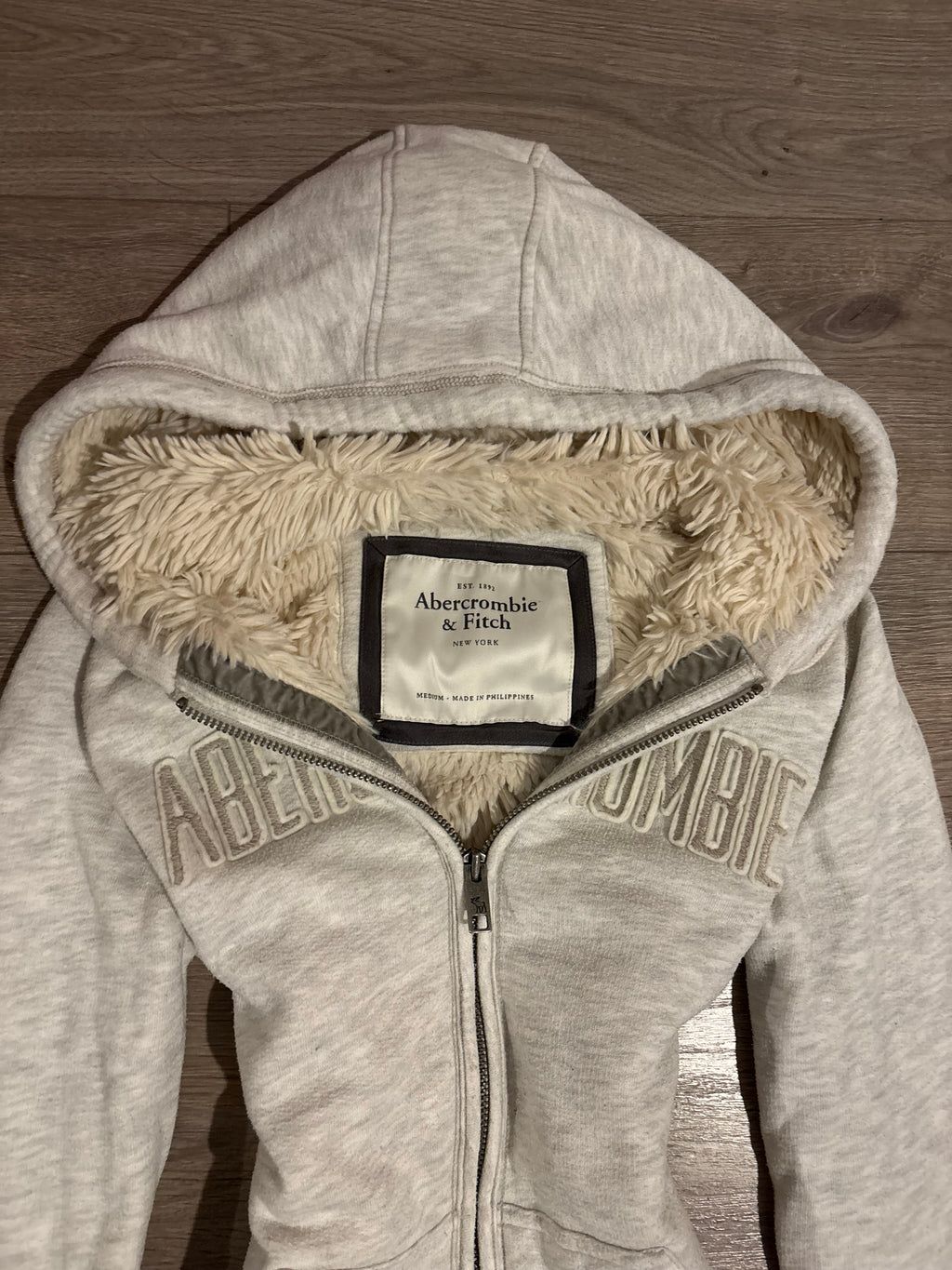 Vintage Abercrombie & Fitch Grey Faux Fur Hoodie – Size S-M