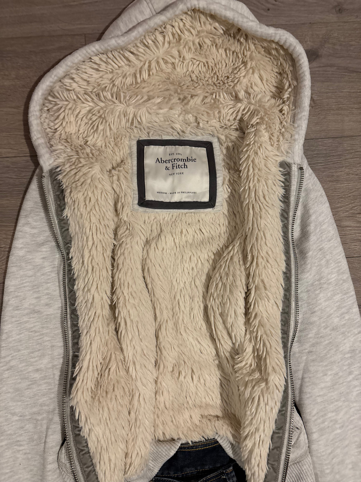 Vintage Abercrombie & Fitch Grey Faux Fur Hoodie – Size S-M