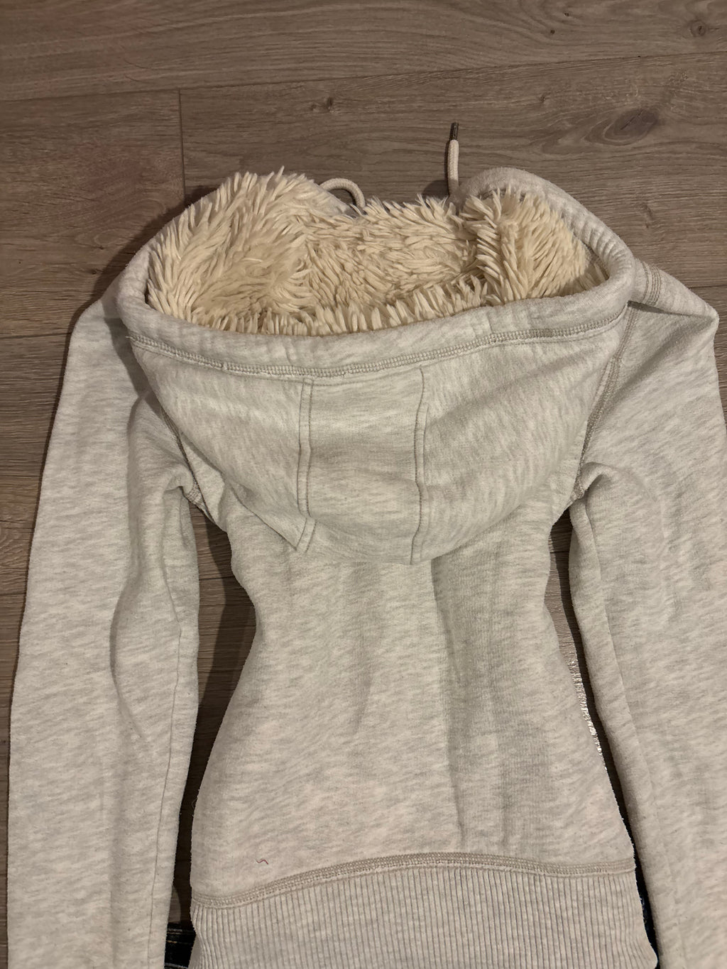 Vintage Abercrombie & Fitch Grey Faux Fur Hoodie – Size S-M